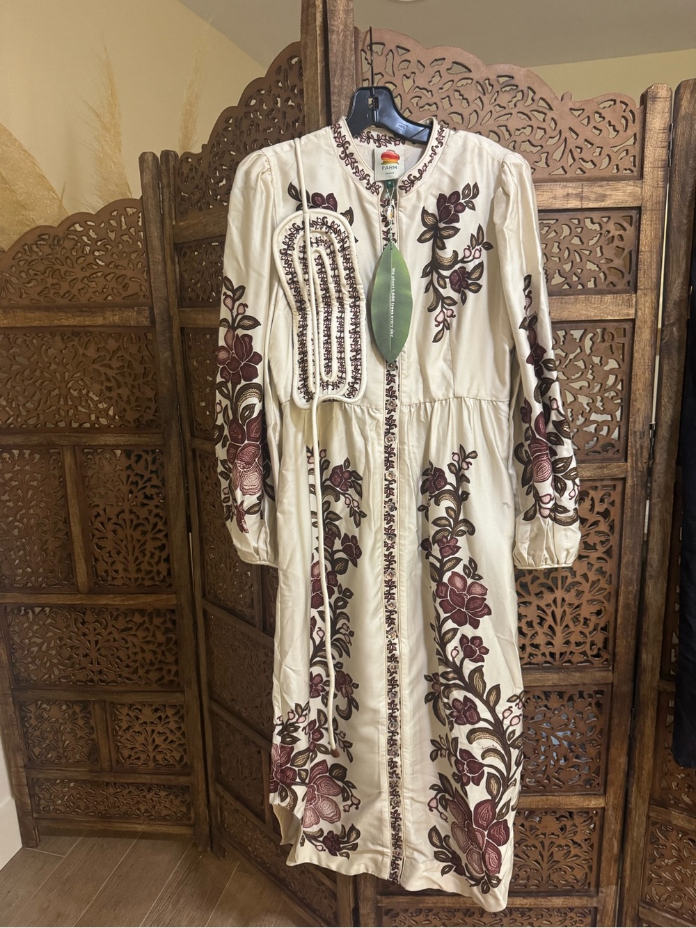 Farm Rio Sand Renata Floral Long Sleeve
Midi Dress NEW NWT - Picture 5 of 6